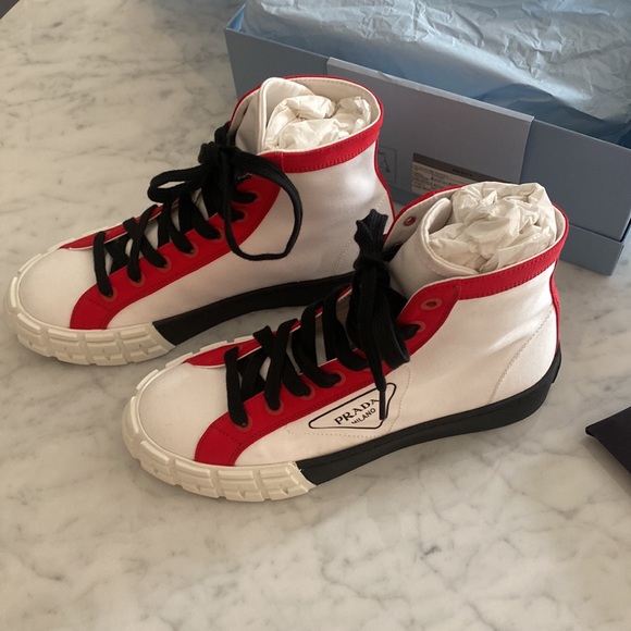 Prada Sneakers White/Navy/Red 40 NWT - Picture 4 of 8